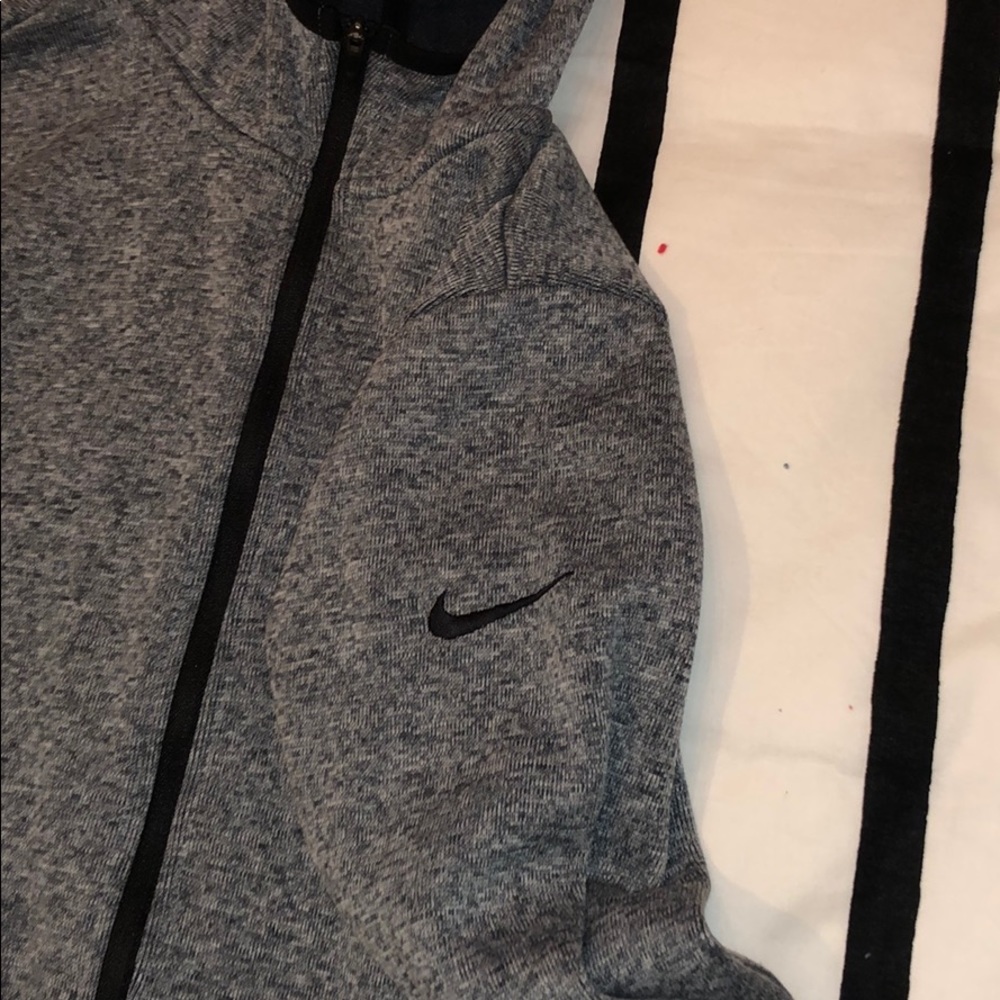 grey nike jacket (large) - Picture 2 of 4